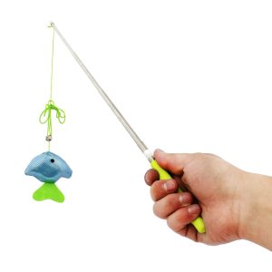 Juguete telescópico para gatos tipo varita de 15 cm extensible hasta los 48.2 cm, con 1 tira elástica y peluche tipo pez - TINYS